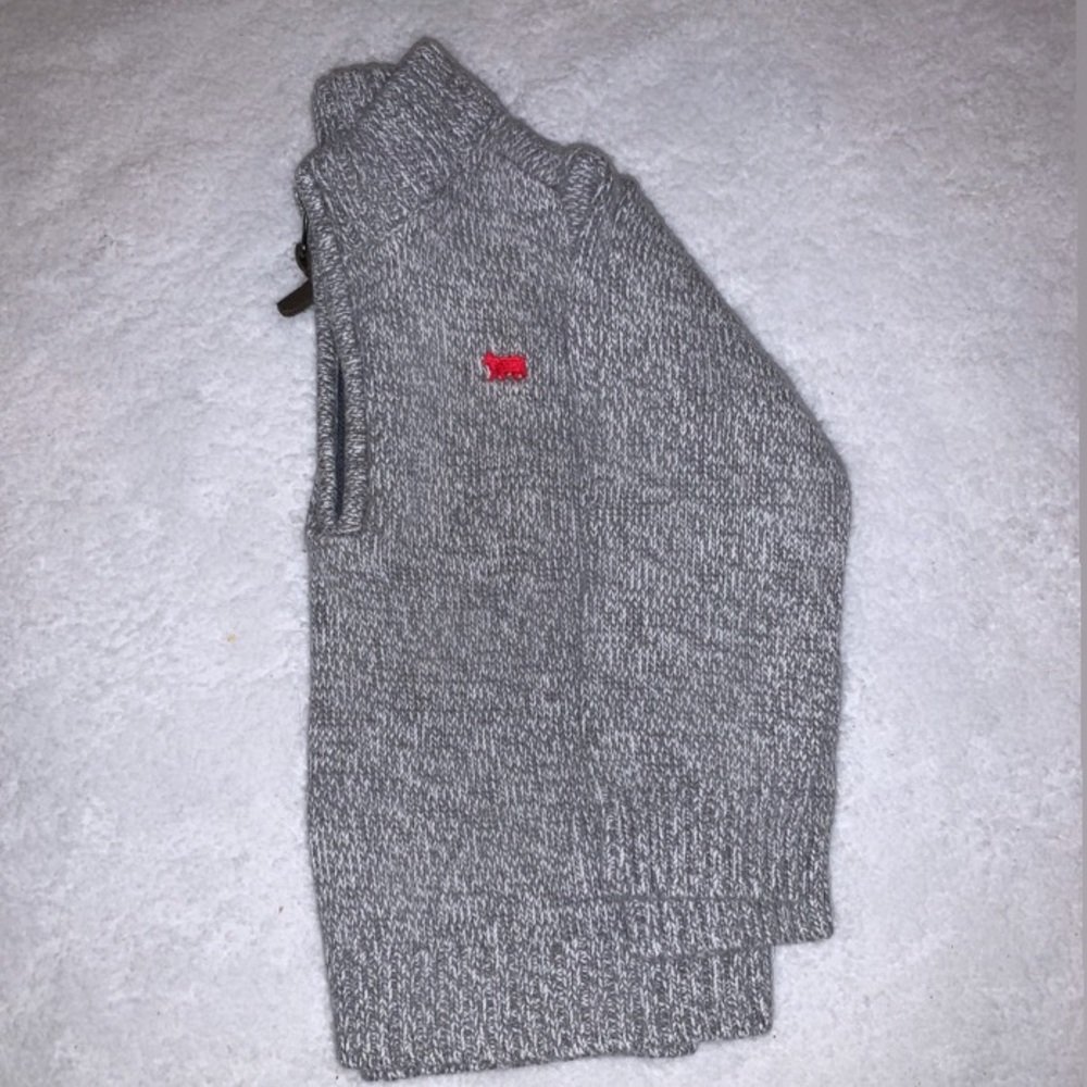 Grey sweater